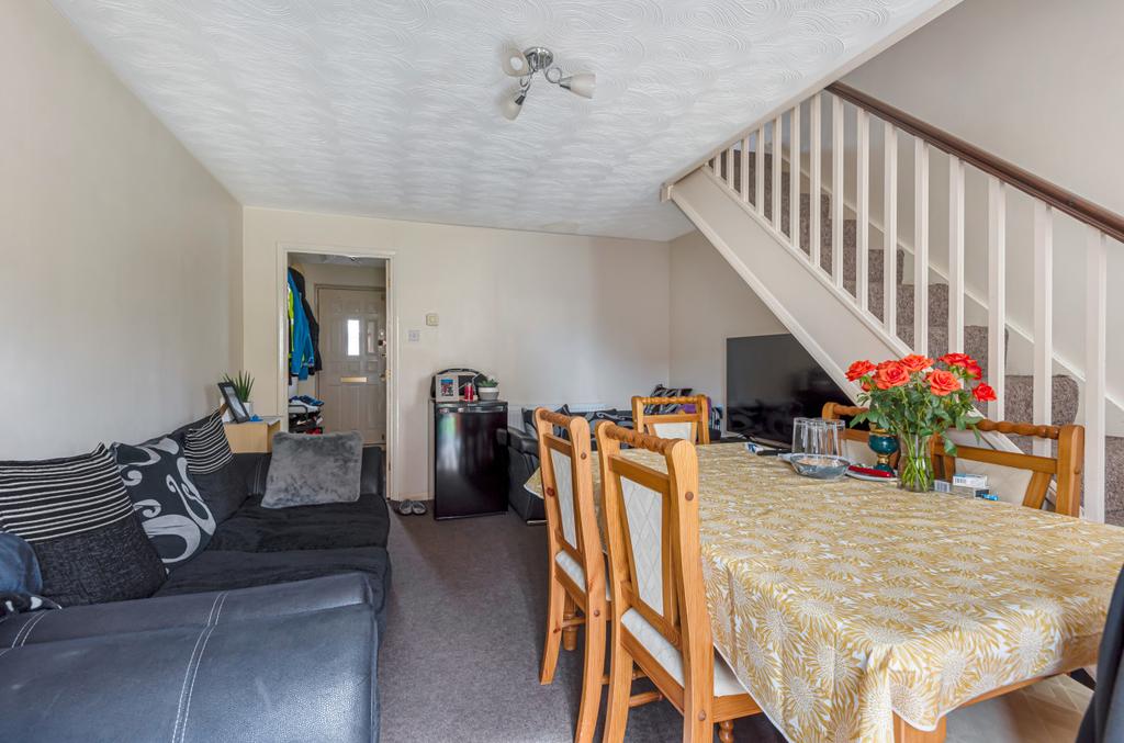 Dales Close, Ash Brake, Swindon... 2 bed terraced house £210,000