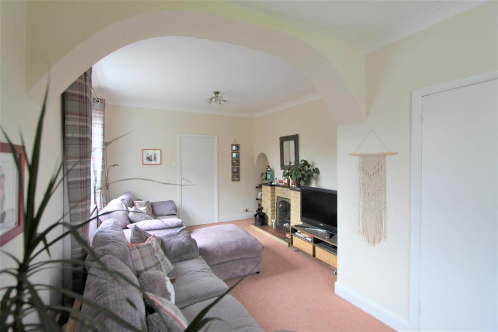 The Driveway, Dalby Avenue, Bushby... 3 bed cottage £325,000