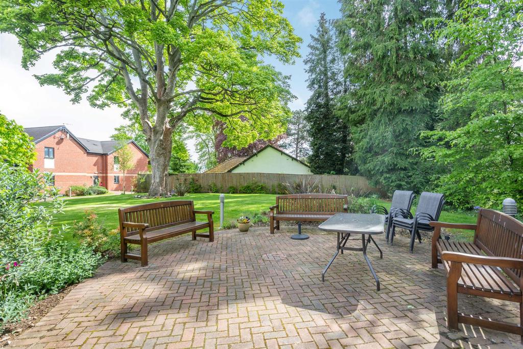 Garden Patio.jpg