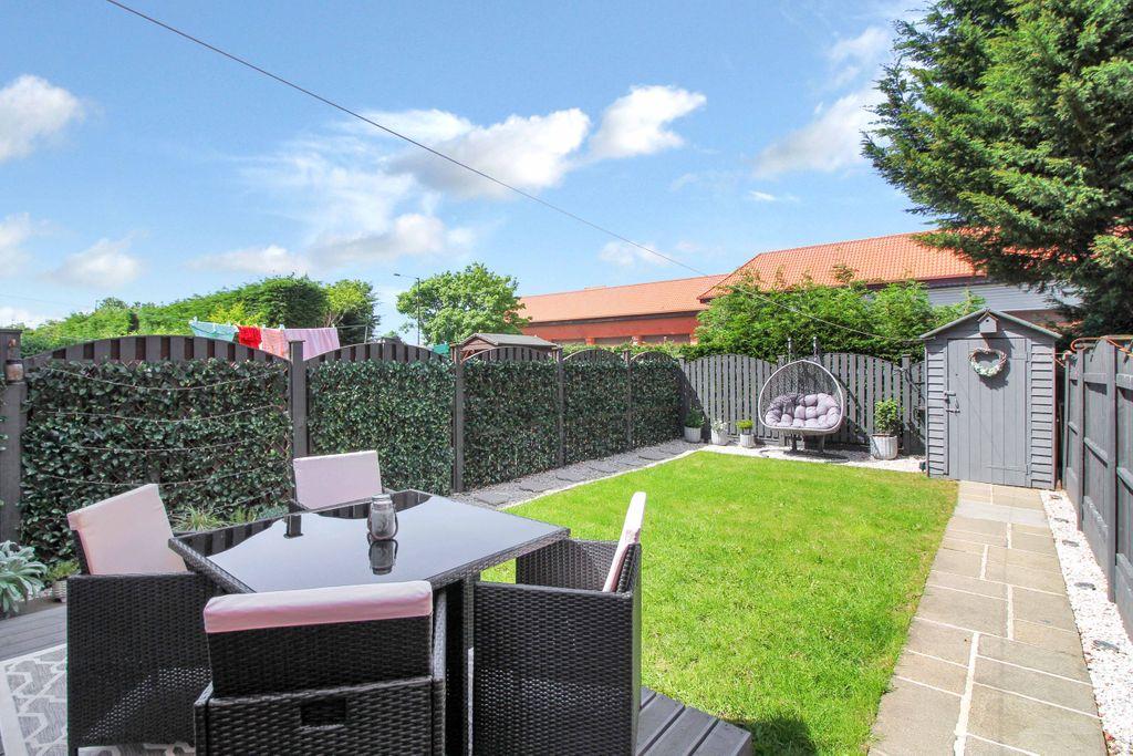 Mitchell Way, Rawcliffe, York YO30 4SW 2 bed end of terrace house £