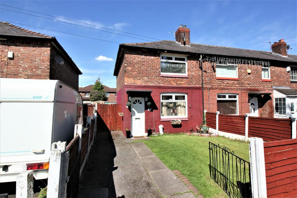 Matlock Road, Stretford 2 bed end of terrace house £230,000