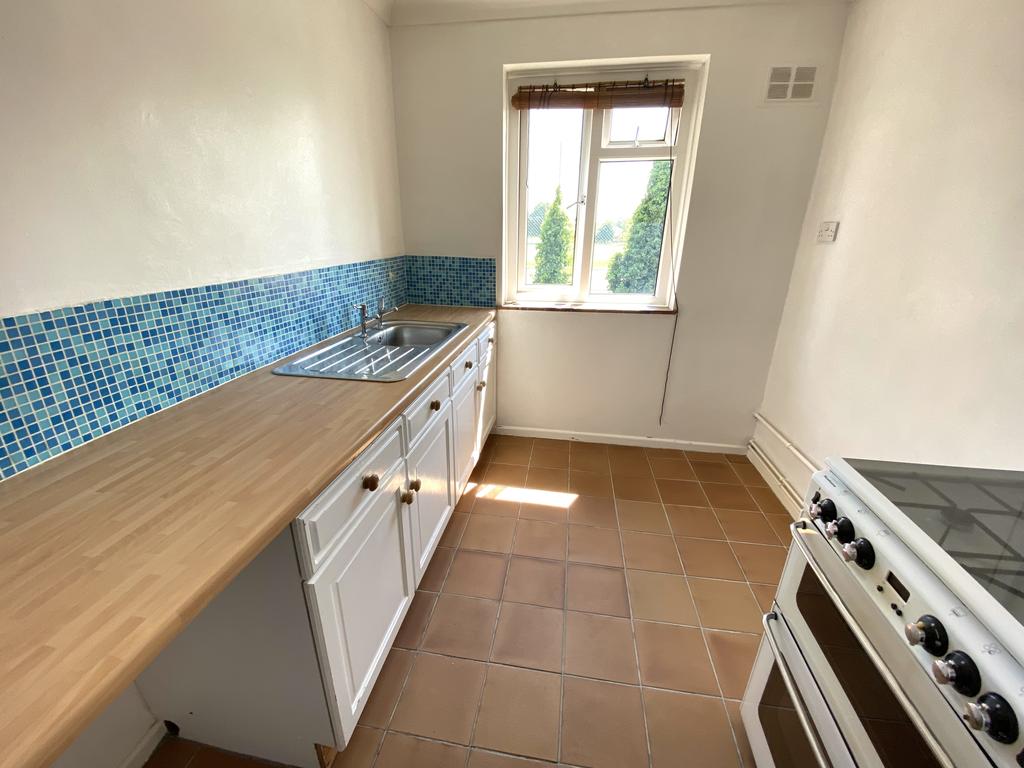 Wilmott Close, Gosport PO12 1 bed flat £140,000