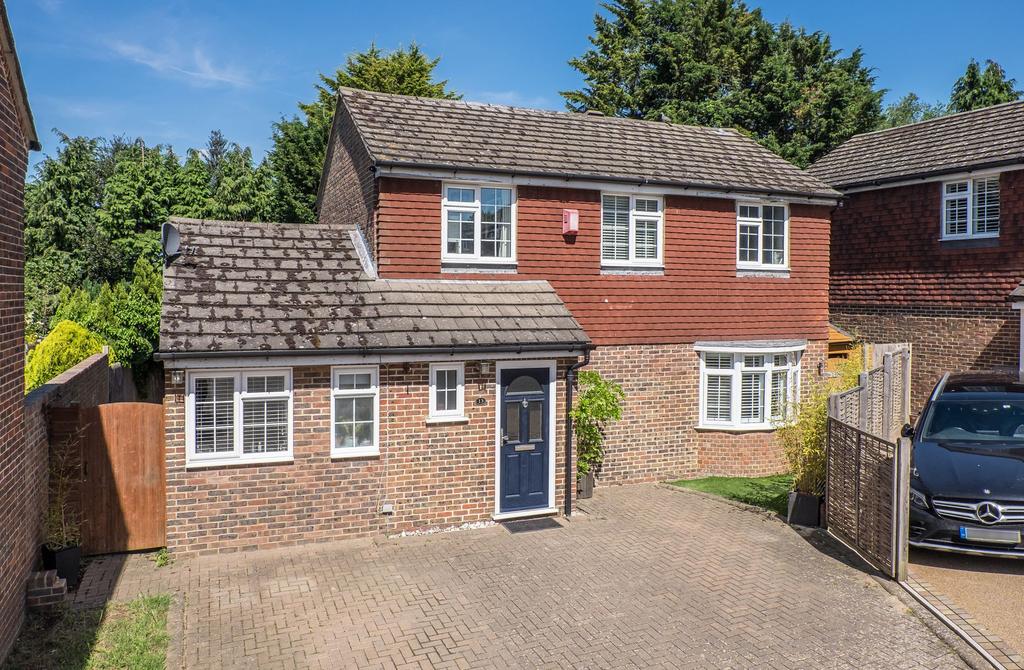 Wheatfield, Leybourne, ME19 3 bed detached house £540,000