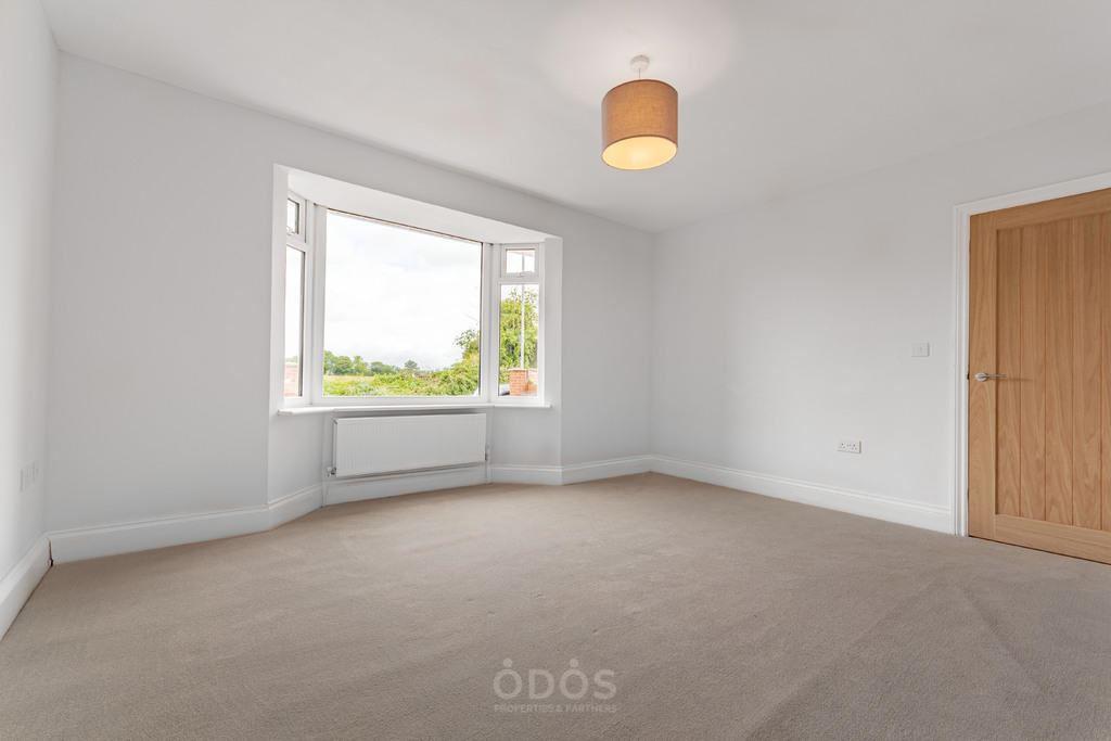 Oldbury Road, Worcester... 3 bed semidetached house £210,000