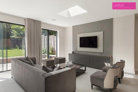 6 bedroom detached house to rent, Ullswater Cresent,