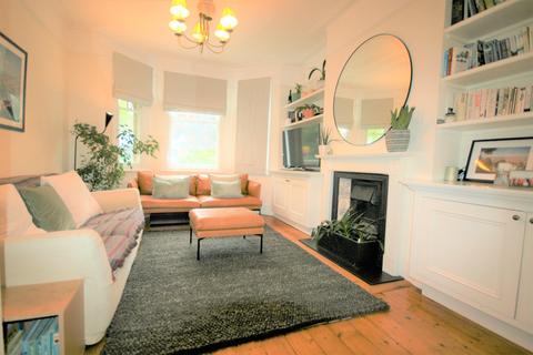 50 Bellevue Road, London, W13 8DE