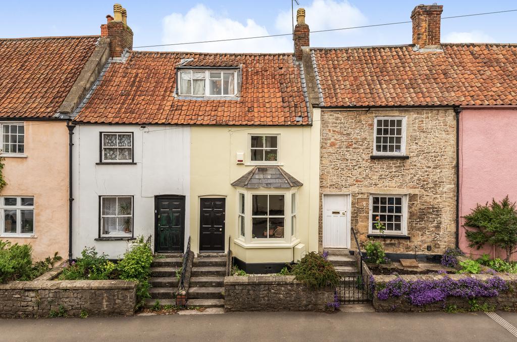 St. Thomas Street, Wells, Somerset, BA5 2 bed terraced house £300,000