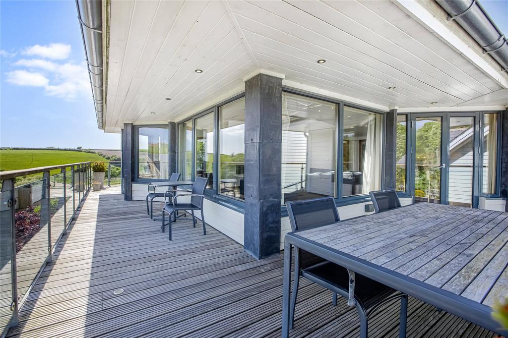 Wrap Around Deck