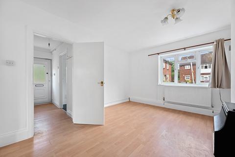 21 Bartram Close, Uxbridge, UB8 3AX