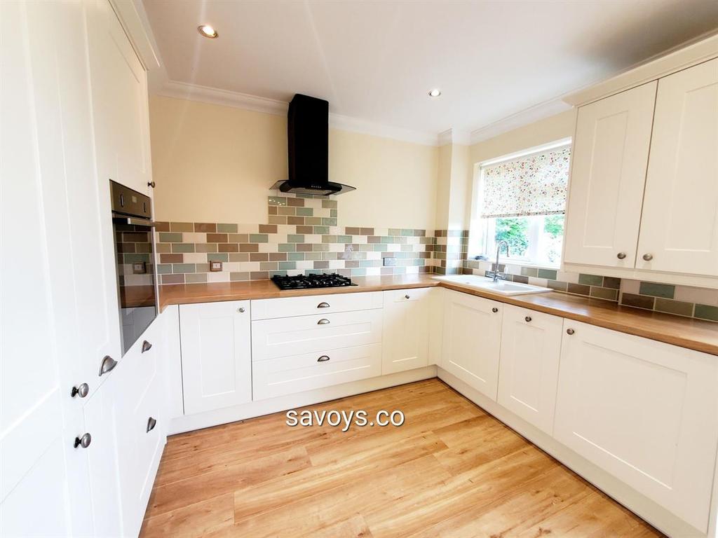 Brewer Road, Cliffe Woods, Rochester 3 bed semidetached house £1,400 pcm (£323 pw)