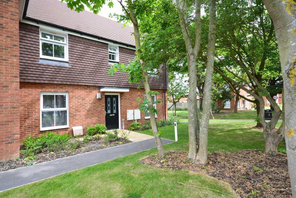 Laleham Lane, Margate 3 bed semidetached house £400,000