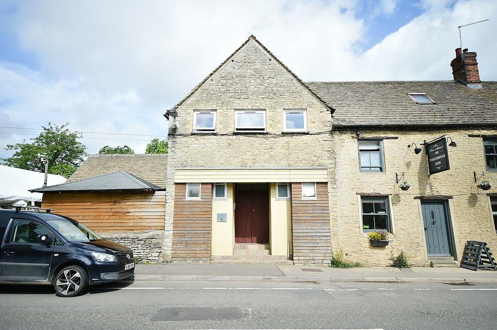 Cirencester Road, Fairford 1 bed apartment £159,000