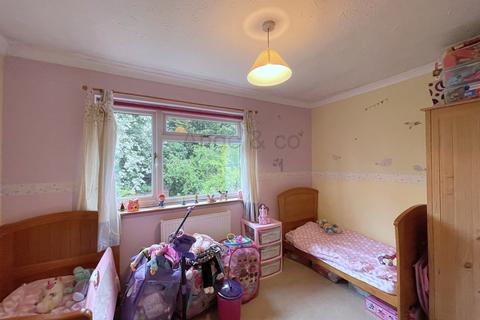 8 Broadoak Close, Carlton Colville, Lowestoft, NR33 8SU