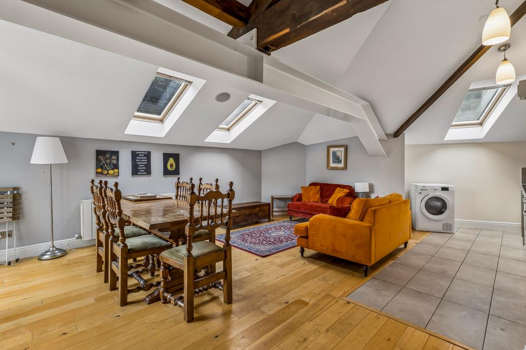 Apartment in Glasgow - View 2