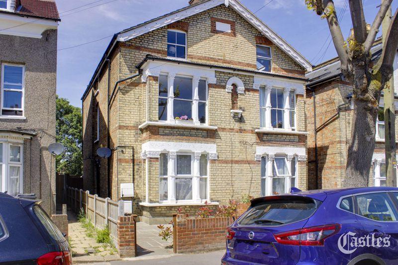 Whittington Road, Bowes Park, N22 2 bed apartment for sale £450,000
