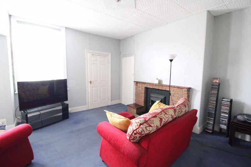 Victoria Road West, Hebburn 2 bed apartment £65,000