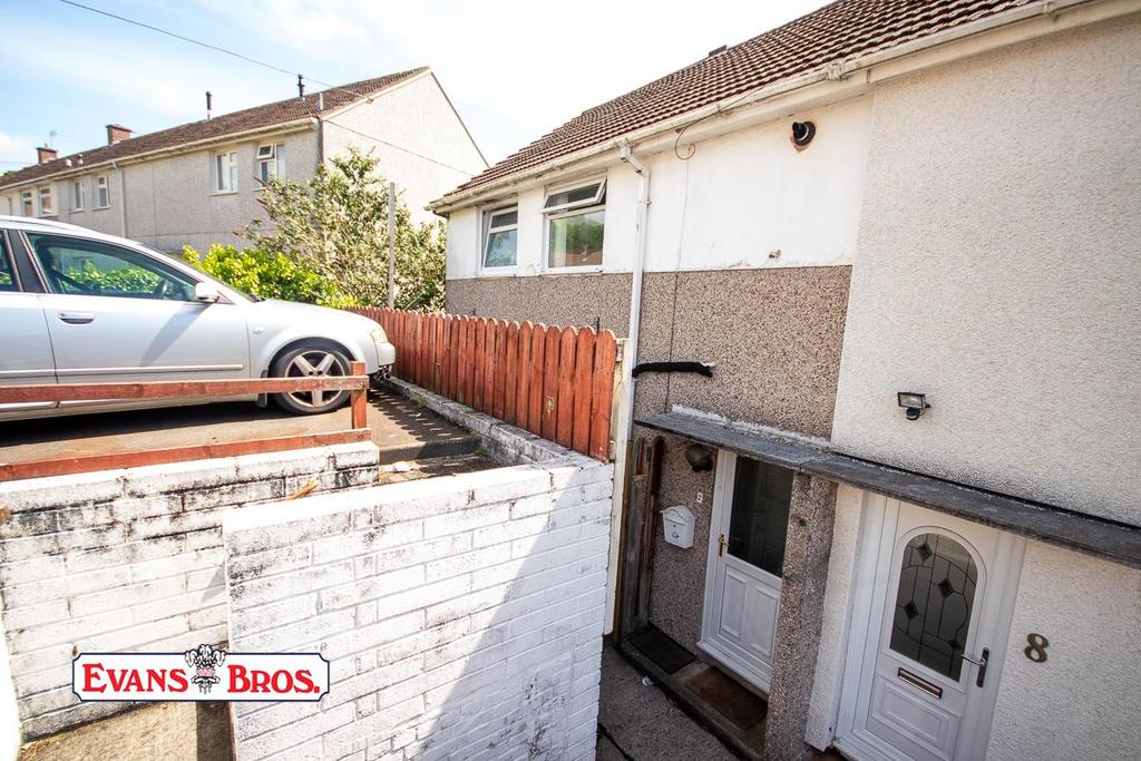 Hafod Elfed, Carmarthen 2 bed house £145,000