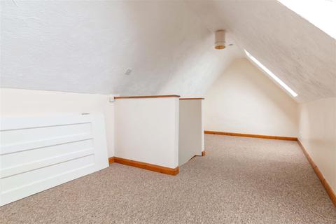 20a Limbrick Lane, Goring By Sea, Worthing, BN12 6AA