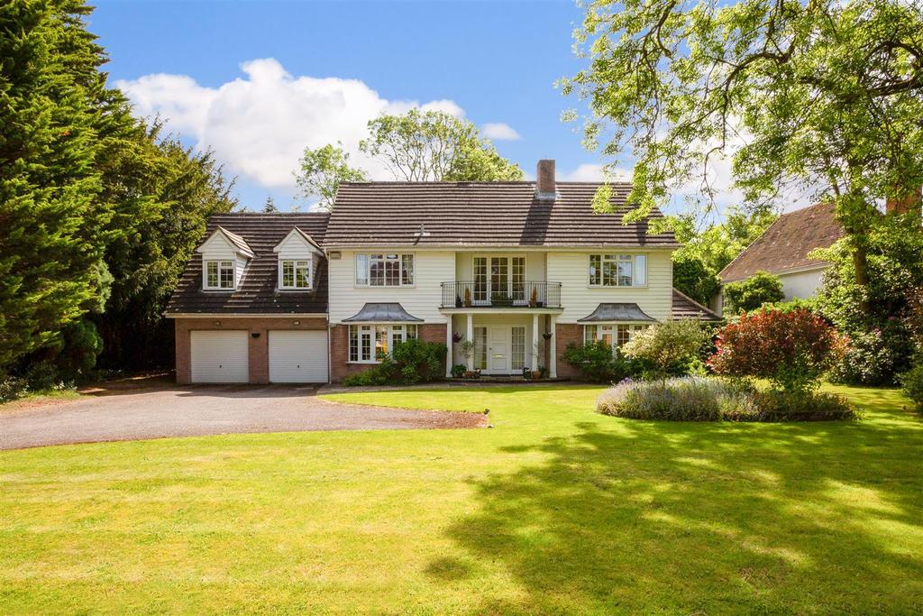Greenways, Walton on the Hill, Tadworth 5 bed detached house for sale