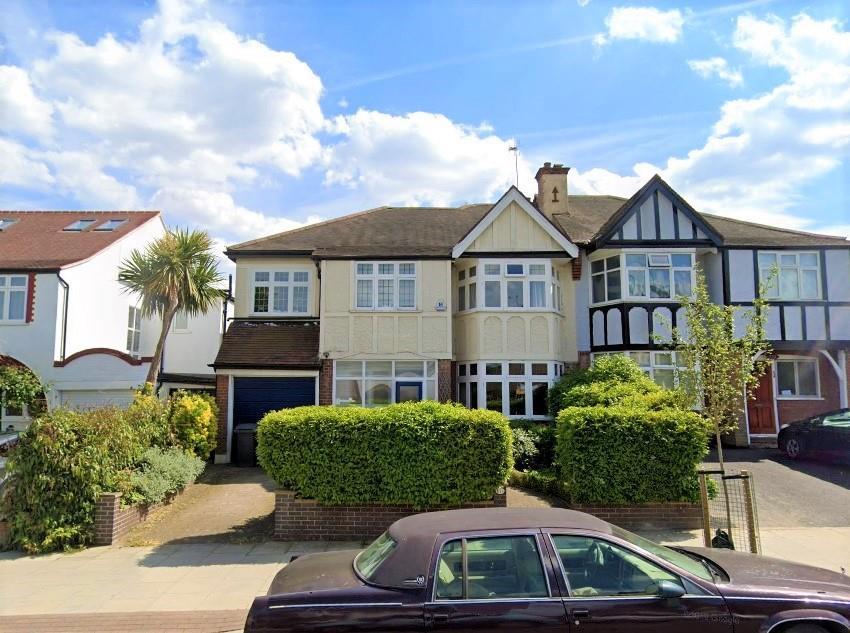 Creighton Avenue, East Finchley, N2 4 bed house £1,650,000