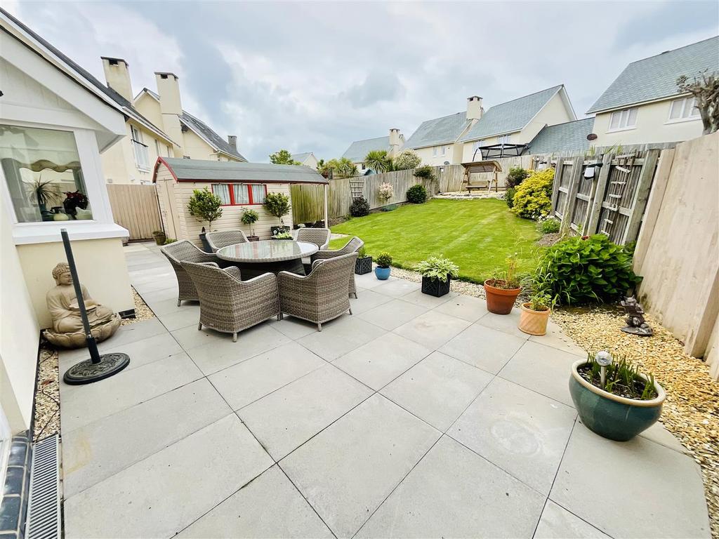 Pentre Nicklaus Village, Llanelli 4 bed detached house £389,995