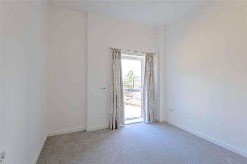 2 bedroom apartment to rent, Poulter Walk, Trumpington, Cambridge, CB2