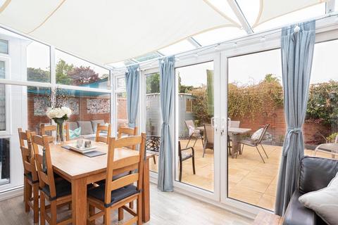 1 Parkview Way, Epsom, KT19 8FA