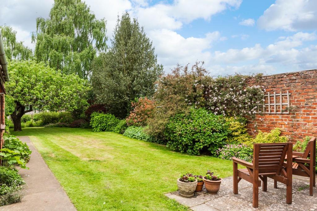 Uppleby, Easingwold, York 3 bed house £1,300 pcm (£300 pw)