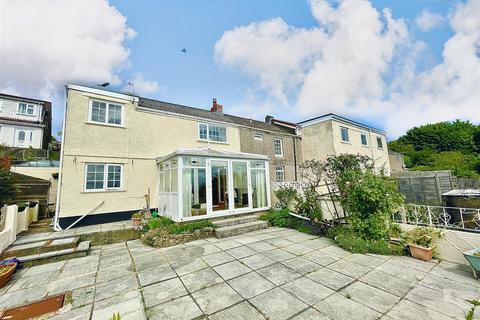 3 bedroom end of terrace house for sale - Trewyddfa Road, Morriston, Swansea