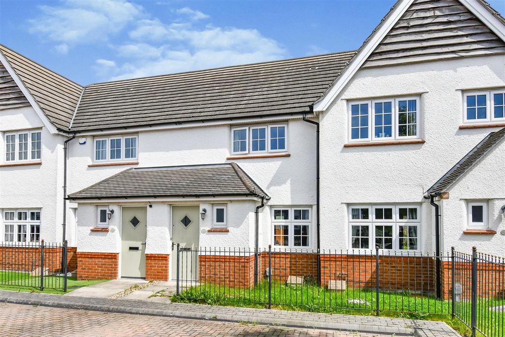 Holtby Avenue, Cottingham 2 bed terraced house £190,000
