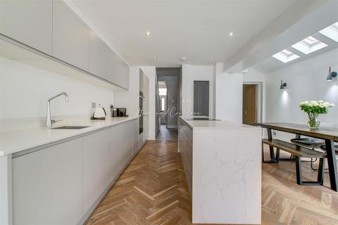 74 Llanfair Road, Cardiff, CF11 9QA