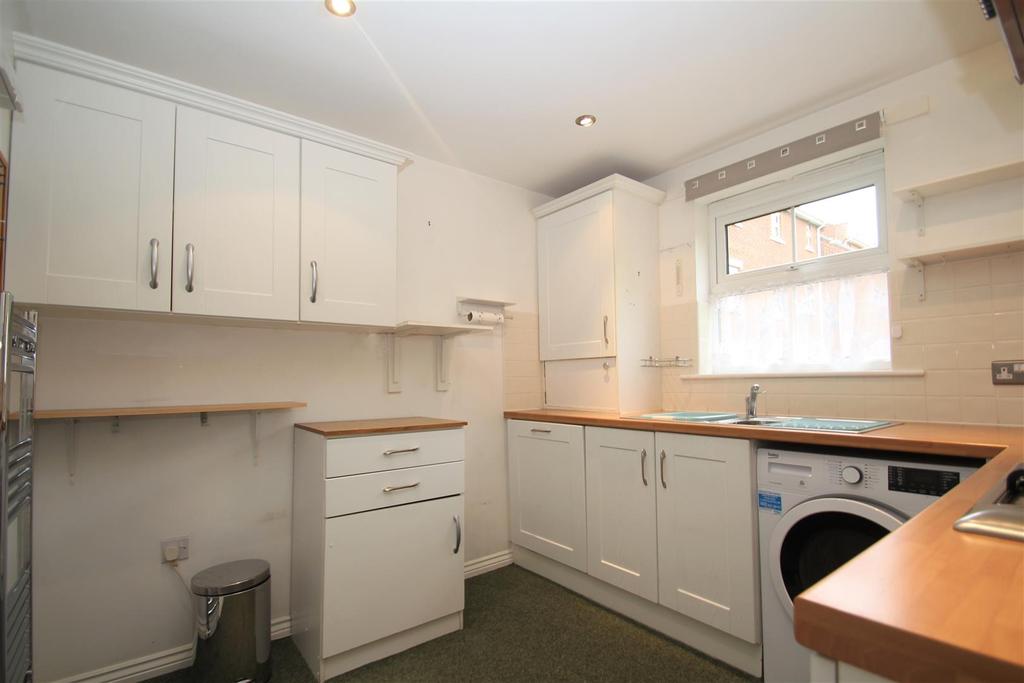 Bouch Way, Barnard Castle 3 bed apartment £625 pcm (£144 pw)