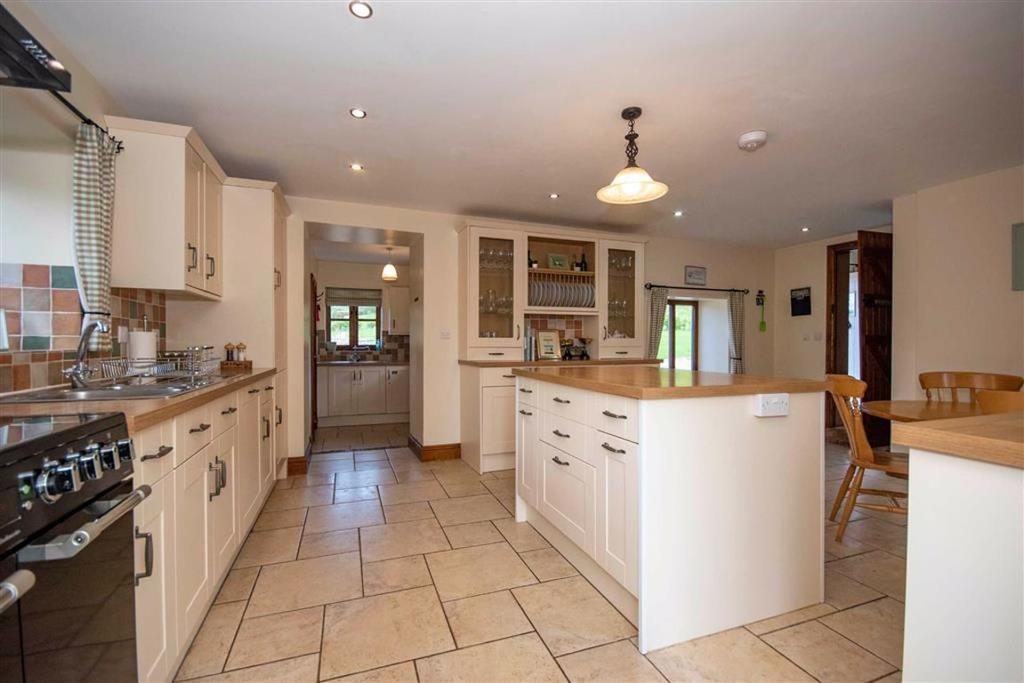 Kitchen / Breakfast Room