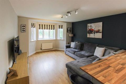 2 bedroom apartment for sale - Stradbroke Way, Wortley, Leeds, West Yorkshire, LS12