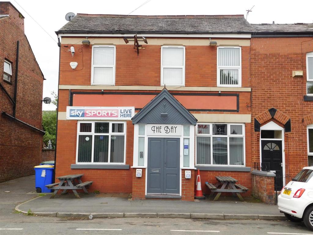 Wrigley Head, Failsworth, Manchester Property £400,000
