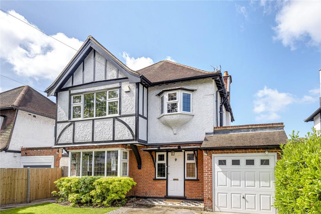 Garrick Close, Hersham, WaltonOnThames, KT12 4 bed detached house £