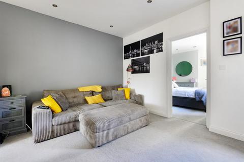 15a Devonshire Road, London, SE9 4QP