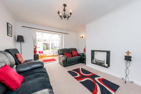 2 bedroom semi-detached house for sale - Coxley Crescent, Netherton, Wakefield