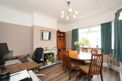 25 Alt Avenue, Liverpool, L31 7BJ