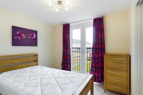 2 bedroom flat to rent, Newhaven Place, Newhaven, Edinburgh, EH6