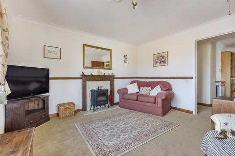 2 bedroom apartment for sale - Russell Court, Midhurst, West Sussex