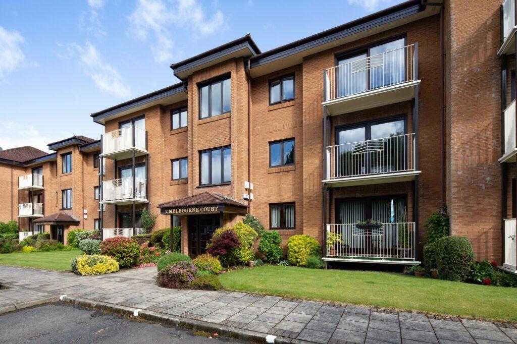 Melbourne Court, Braidpark Drive, Giffnock 2 bed apartment for sale £