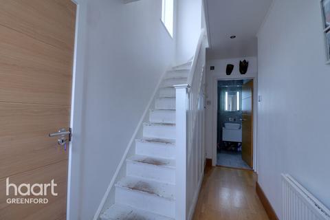 1 Calder Avenue, Perivale, Greenford, UB6 8JQ