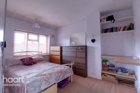 1 Calder Avenue, Perivale, Greenford, UB6 8JQ