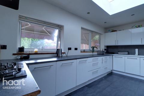 1 Calder Avenue, Perivale, Greenford, UB6 8JQ