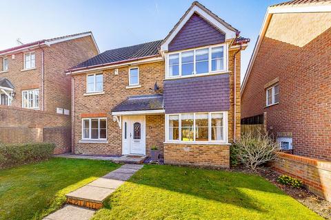 4 bedroom detached house for sale - Guinness Drive, Wainscott, Rochester ME3 8GE
