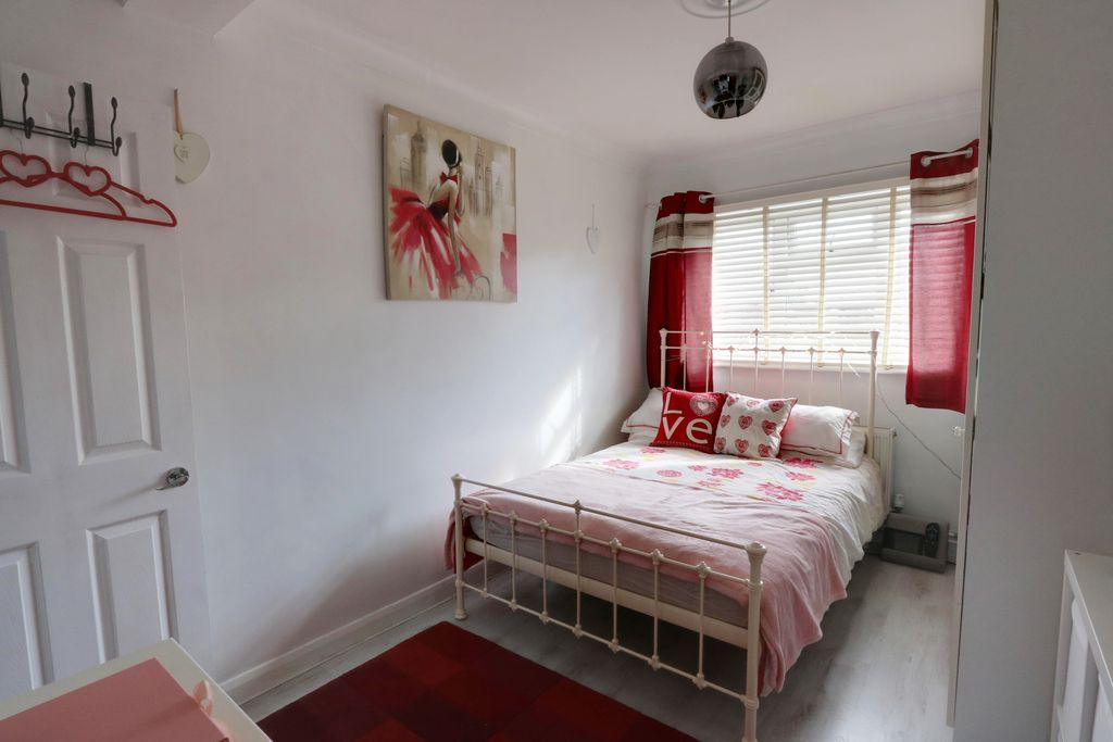Bedroom 1 (Double)
