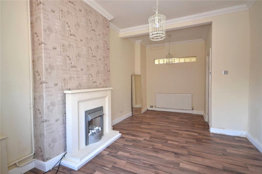 Daubney Street, Cleethorpes, Lincolnshire, DN35 7NR 3 bed terraced