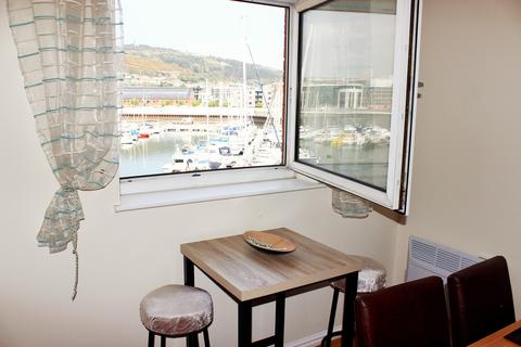 3 bedroom flat to rent - Pocketts Wharf, Swansea