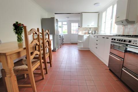 12 Bedhampton Hill, Havant, PO9 3JW